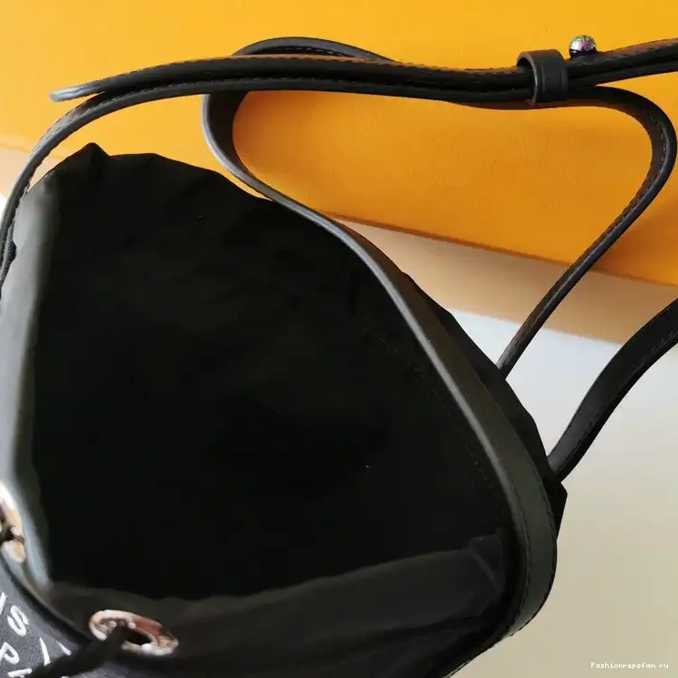 Fashionrepsfam ru LV Bags 20B570187 0810